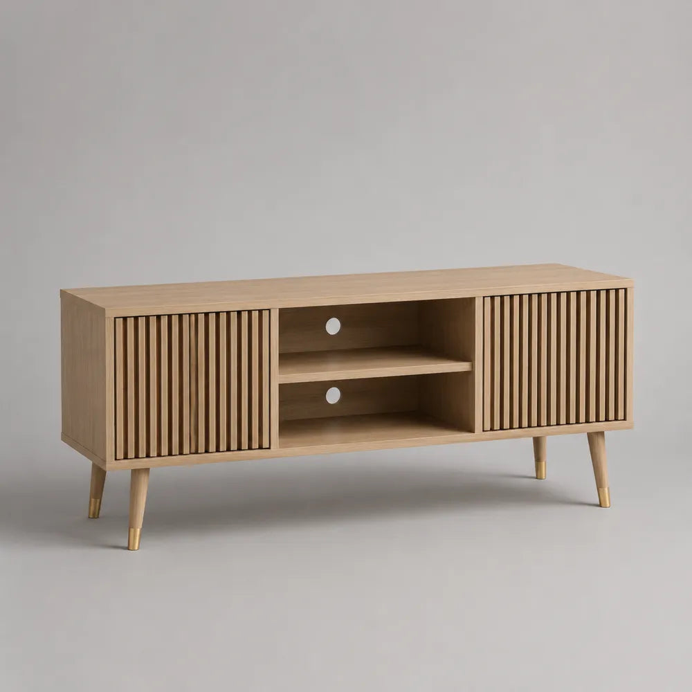 Mobile TV 160 cm 40 cm 55 cm in MDF effetto rovere naturale con ante a doghe e vani centrali aperti gambe in legno con puntali dorati forma rettangolare