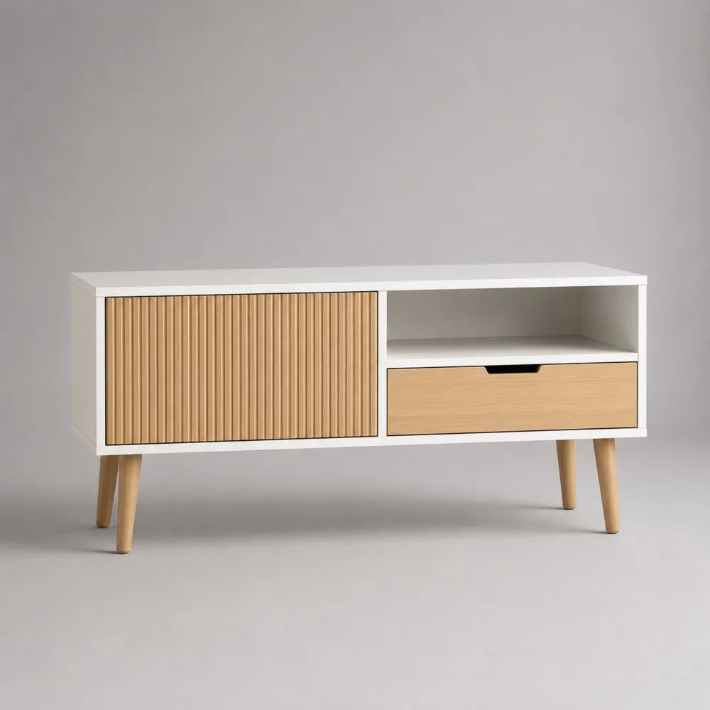 Mobile TV soggiorno 140 x 40 x 55 cm MDF melaminico bianco ante scanalate rovere naturale vano a giorno cassetto gambe in legno massello