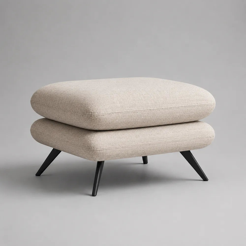 Poggiapiedi 80 cm 60 cm 42 cm imbottito in tessuto poliestere beige struttura in compensato gambe in acciaio verniciato nero forma rettangolare arrotondata
